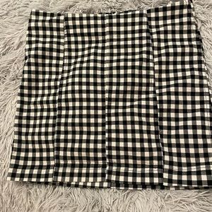 Free People skirt. Excellent condition. Size 10.